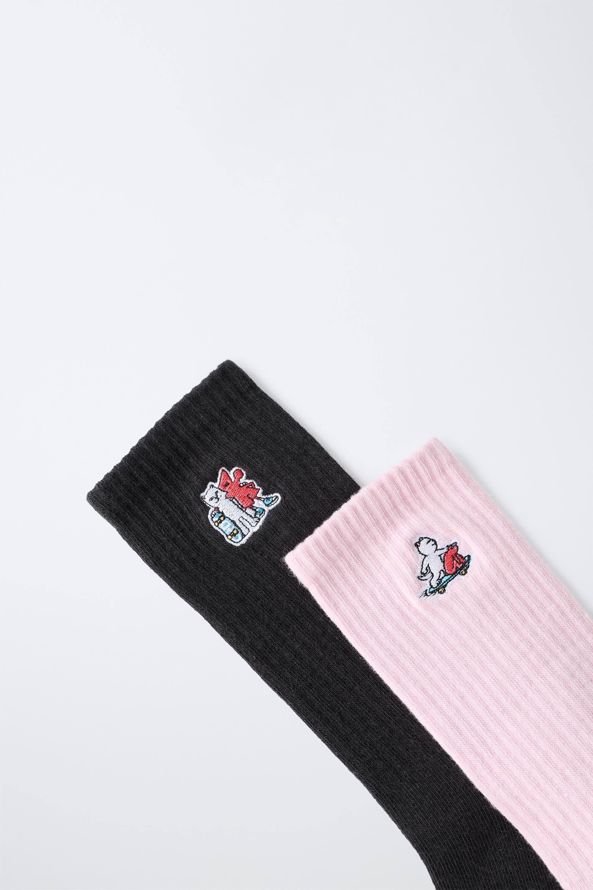 LOT DE DEUX PAIRES CHAUSSETTES MI-HAUTES BRODÉES RIPNDIP © X ZARA KIDS